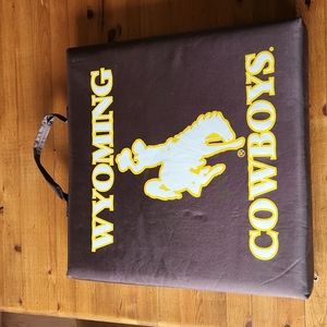 University of Wyoming Cowboys 🤠 Seat Cushion 14x14" Heavy Quality Like New!